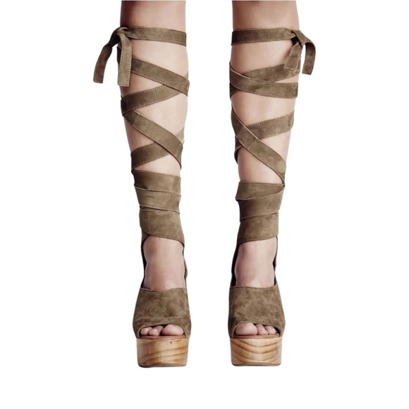 Free People Clog Touch The Sky Wrap Platform Sandal Suede Color:Taupe Size:37NEW - Picture 2 of 16